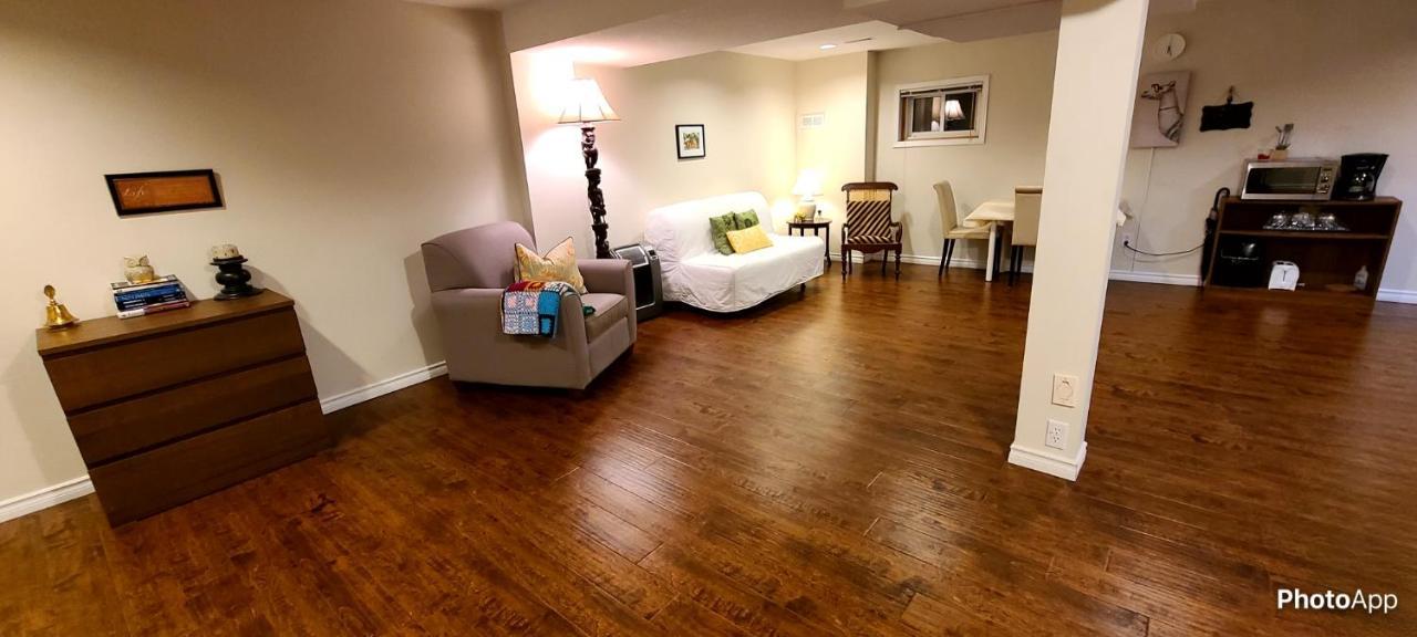 Spacious And Bright Unit With Natural Light. Pickering Zewnętrze zdjęcie