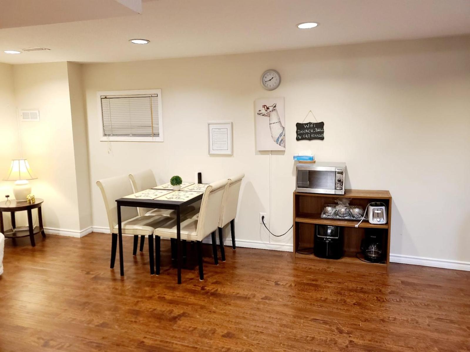 Spacious And Bright Unit With Natural Light. Pickering Zewnętrze zdjęcie
